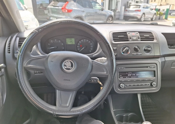 Skoda Fabia cena 24900 przebieg: 81000, rok produkcji 2014 z Jedwabne małe 326